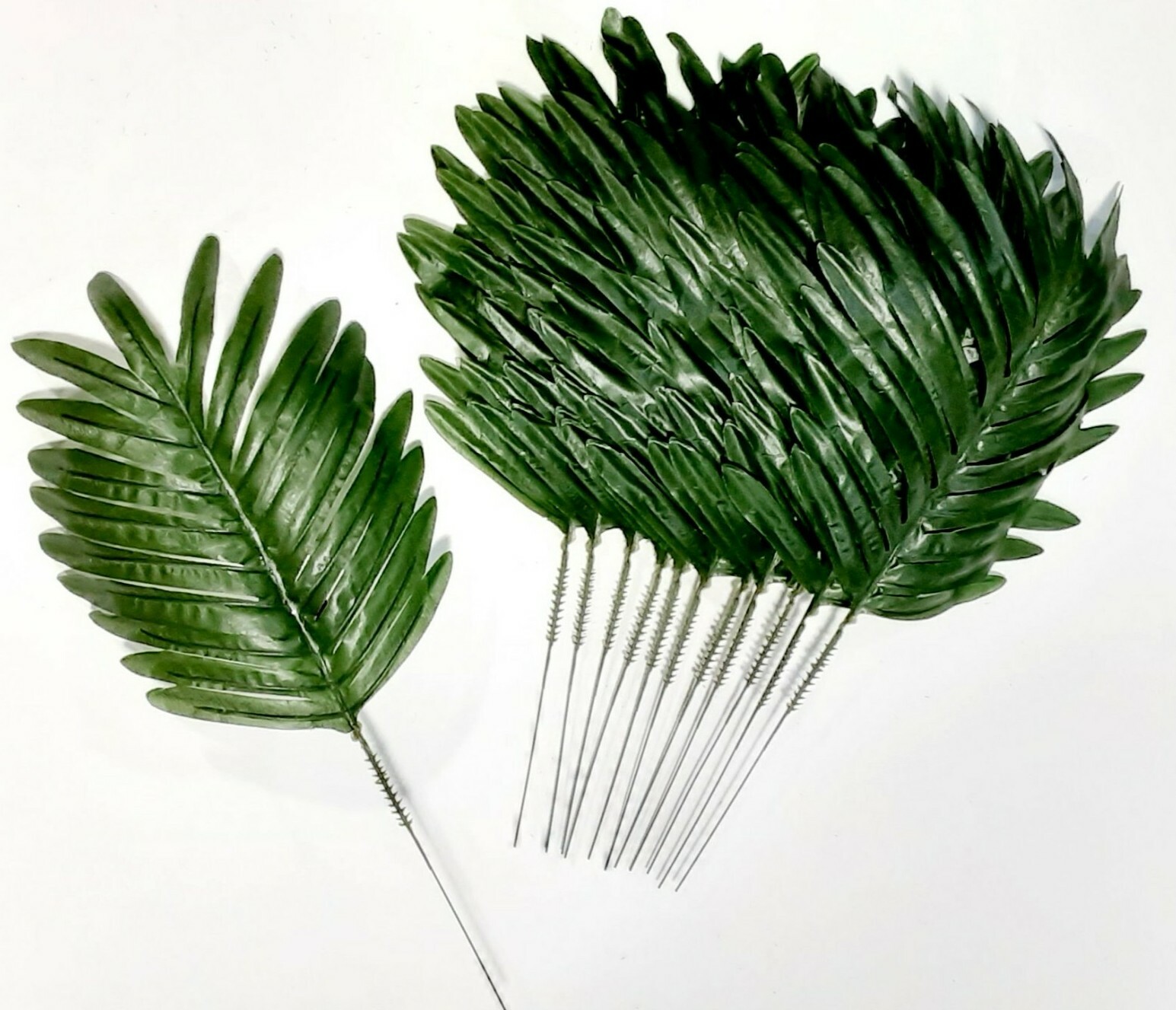 (12 Leaves) 15″ Green Fern Palm Silk Greenery Plant Flower In/ Outdoor Decor USA