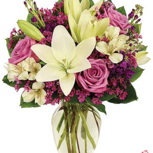 Atelier das Flores - Arranjo de Rosas e Lírios Brancos