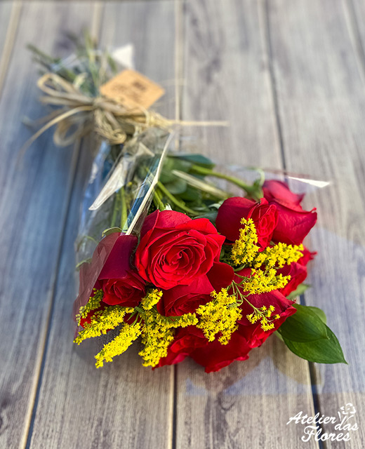 Atelier das Flores - Buquê 12 Rosas Vermelhas