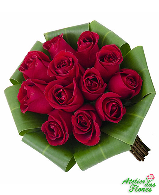 Atelier das Flores - Buquê de 12 Rosas Vermelhas Envelopadas