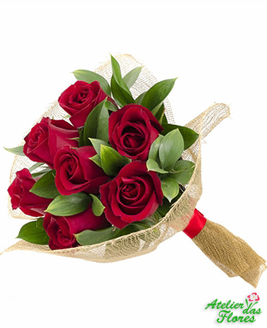 Atelier das Flores - Buquê de 7 Rosas Vermelhas com Tela