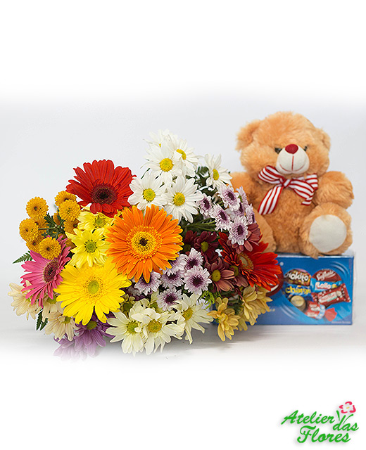 Atelier das Flores - Buquê de Flores Mistas, Chocolate e Pelúcia