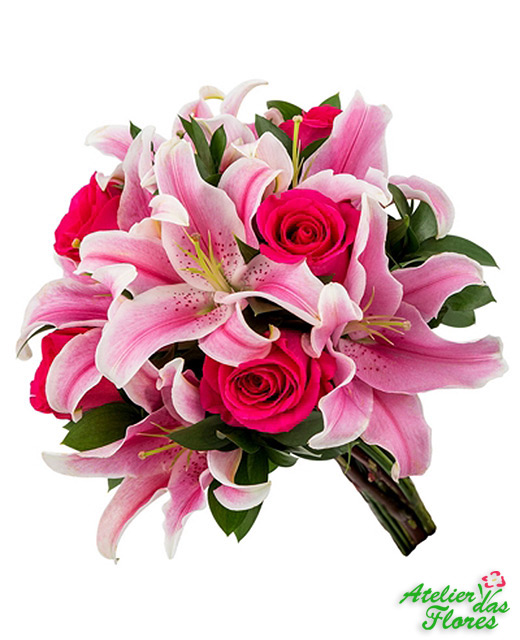 Atelier das Flores - Buquê de Lírios e Rosas
