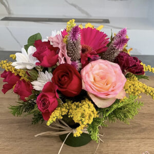 Atelier das Flores -Arranjo Belezinha com Rosas Vermelhas