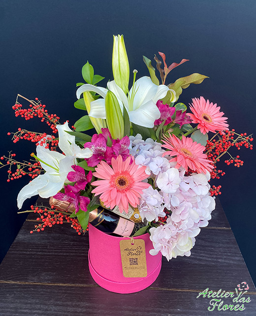 Atelier das Flores - Box Bella com Espumante e Chocolates