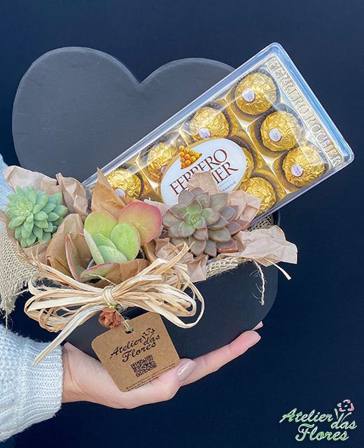 Atelier das Flores - Box Coração de Suculentas e Chocolates