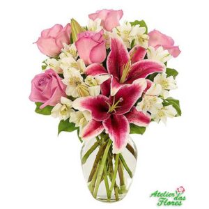 Arranjo de Rosas e Lírios Rosados